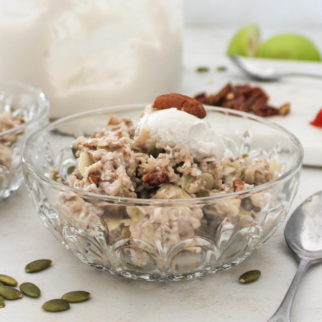 Apple & cinnamon bircher muesli (paleo & vegan)