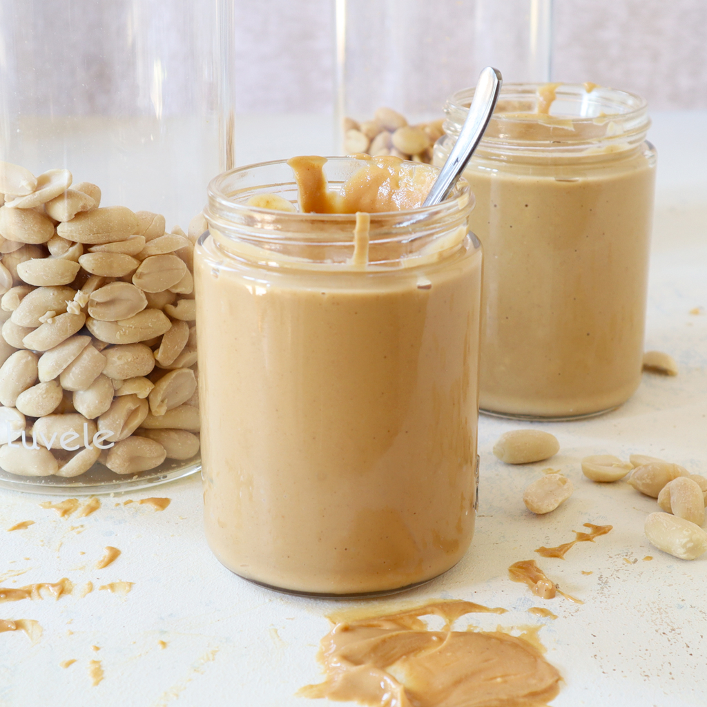 Great Homemade Peanut Butter – crunchy & smooth.