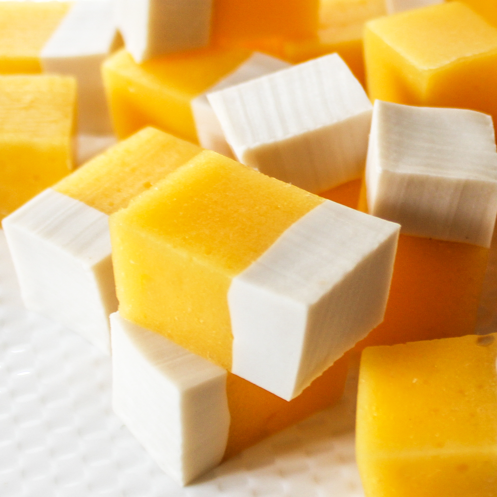 Mango & coconut gummies