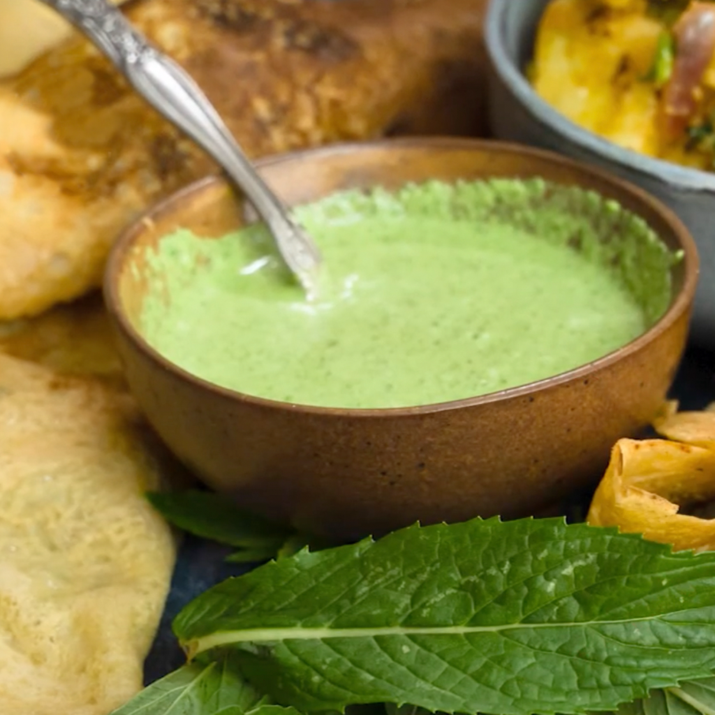 Indian mint yoghurt sauce