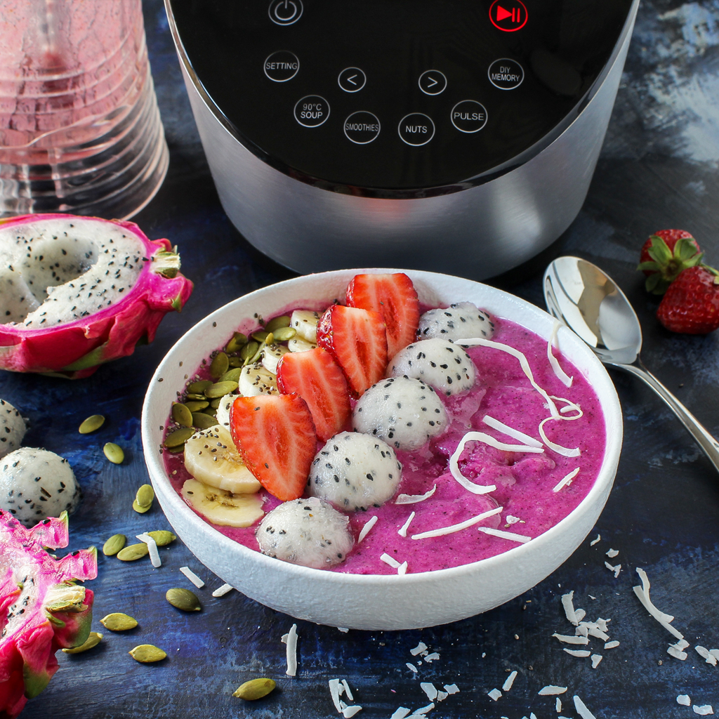 Pitaya (dragon fruit) smoothie bowl